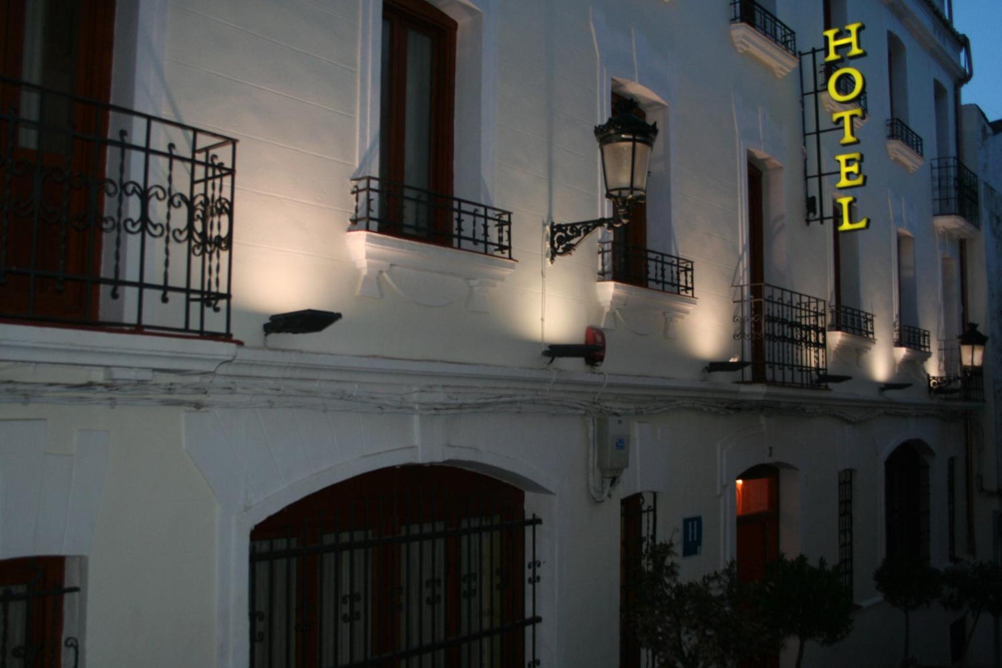 Hotel Castilla Касерес Экстерьер фото