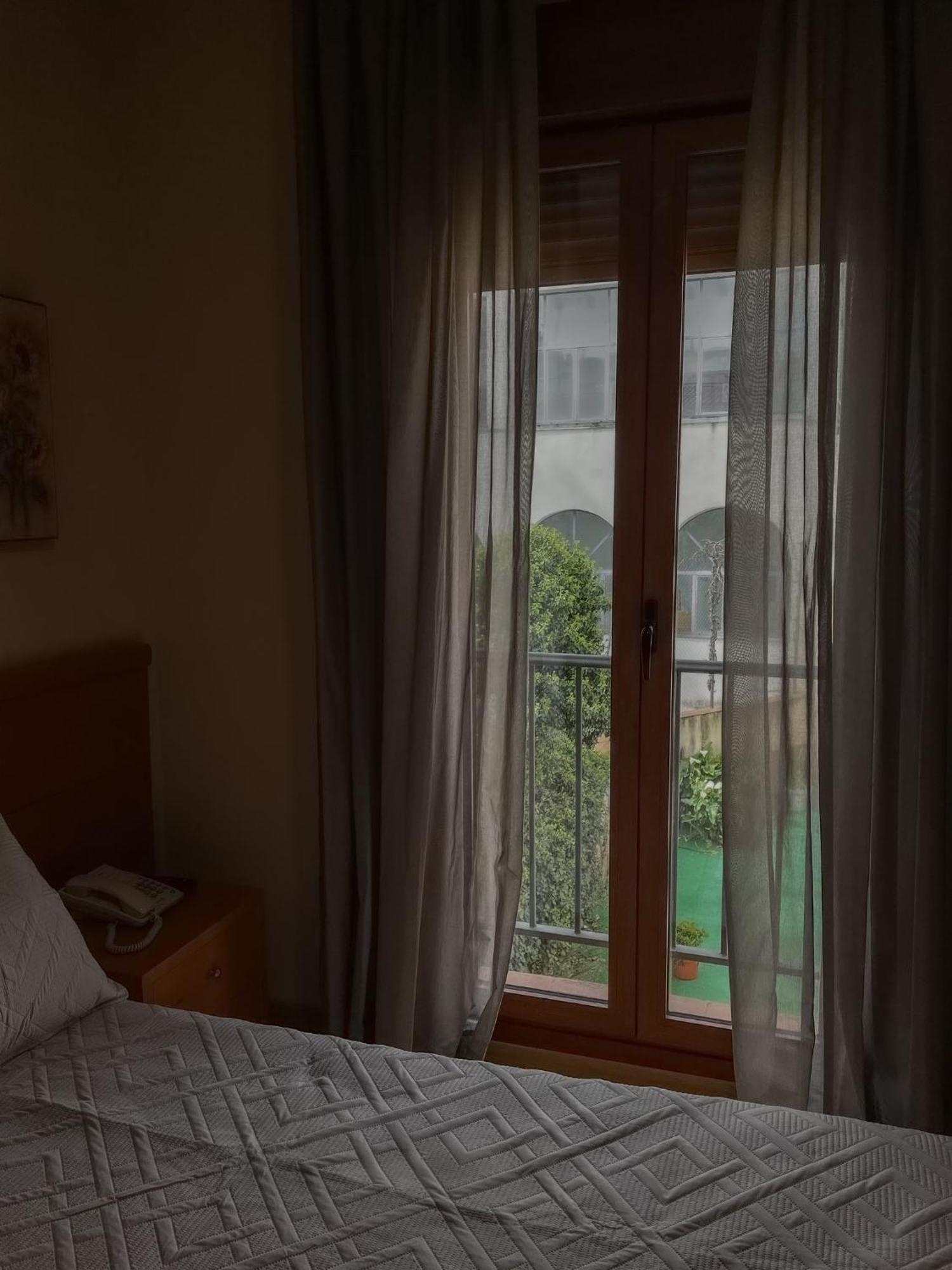 Hotel Castilla Касерес Экстерьер фото