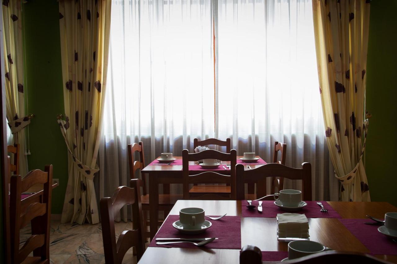 Hotel Castilla Касерес Экстерьер фото